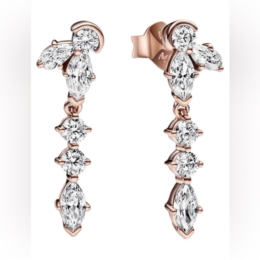 Pandora Sparkling Herbarium Cluster‎ Drop Earrings NWT